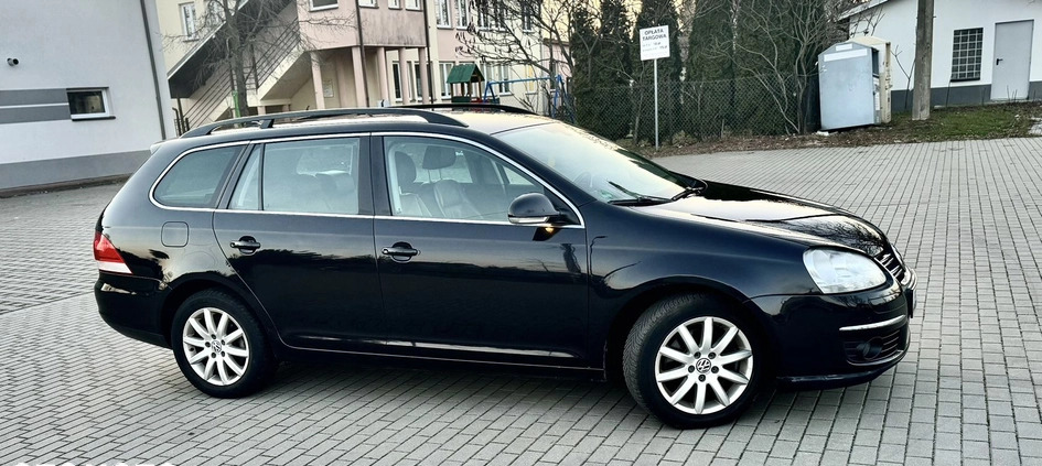 Volkswagen Golf cena 17900 przebieg: 262000, rok produkcji 2009 z Otwock małe 704